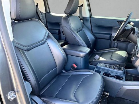 Used 2024 Ford Maverick Lariat w/ Black Appearance Package image 9