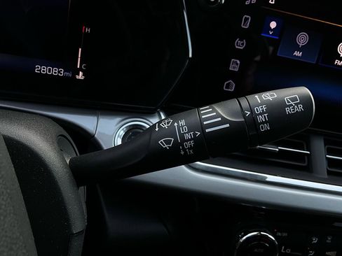 Used 2025 Chevrolet Trax LT image 35