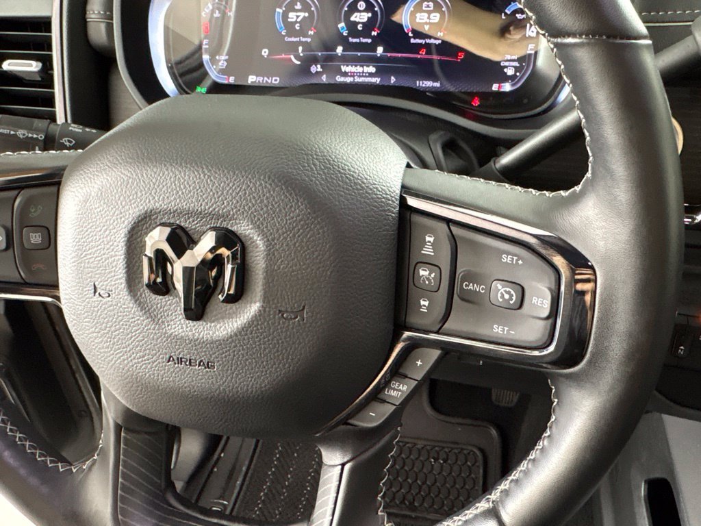 Used 2024 RAM 3500 Limited AWD/4WD image 34