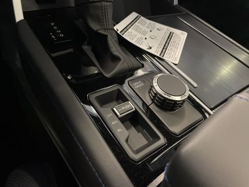 New 2025 Toyota Tundra Platinum image 40