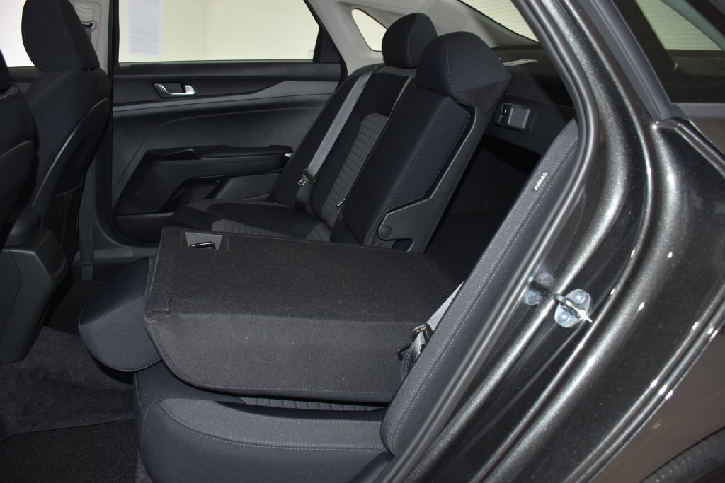 New 2026 Kia K5 LXS FWD image 28