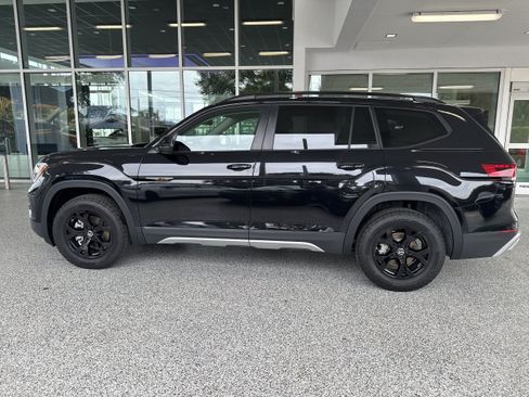 New 2026 Volkswagen Atlas Peak Edition AWD/4WD image 7