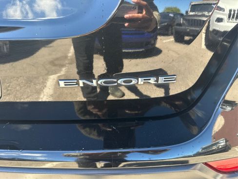 Used 2019 Buick Encore Preferred FWD image 17