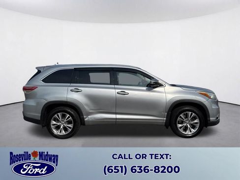 Used 2015 Toyota Highlander XLE AWD/4WD image 9