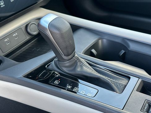 New 2026 Nissan Sentra SL w/ Floor Mat Package image 33