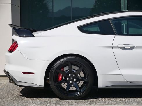 Used 2018 Ford Mustang Shelby GT350R w/ GT350R Equipment Group 920A image 10