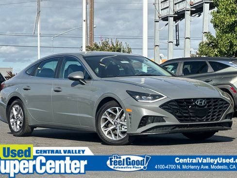 Used 2023 Hyundai Sonata SEL image 1