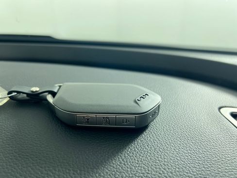 New 2025 Kia Telluride EX w/ EX Captain's Chair Package image 37