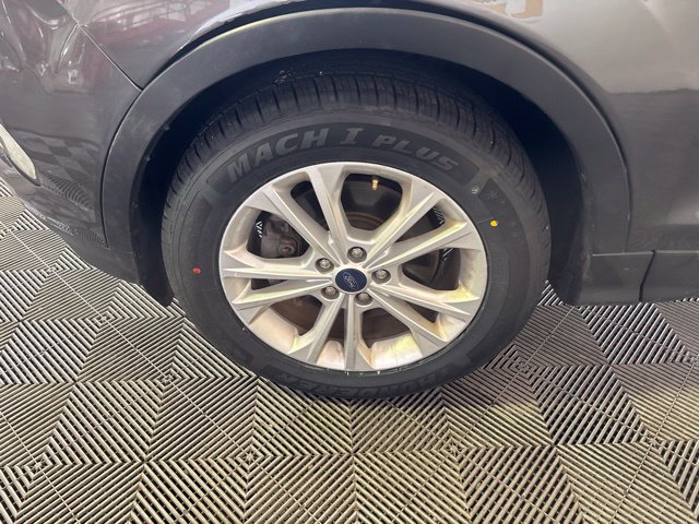 Used 2018 Ford Escape SE AWD/4WD image 39