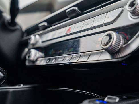 Used 2023 Kia Telluride EX w/ EX Captain's Chair Package image 14