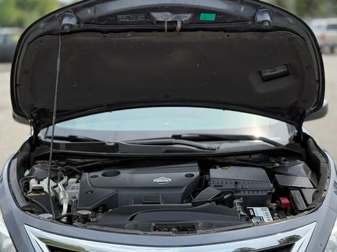 Used 2013 Nissan Altima 2.5 S FWD image 29