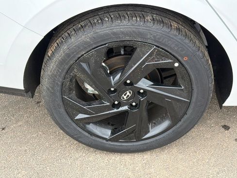 New 2026 Hyundai Elantra Sport FWD image 18