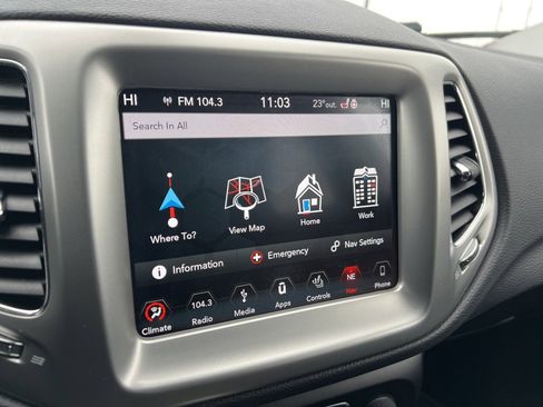 Used 2018 Jeep Compass Latitude w/ Popular Equipment Group image 13