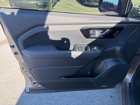 Used 2025 Subaru Forester Touring image 20