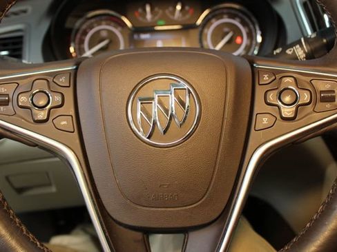 Used 2016 Buick Regal Premium image 19