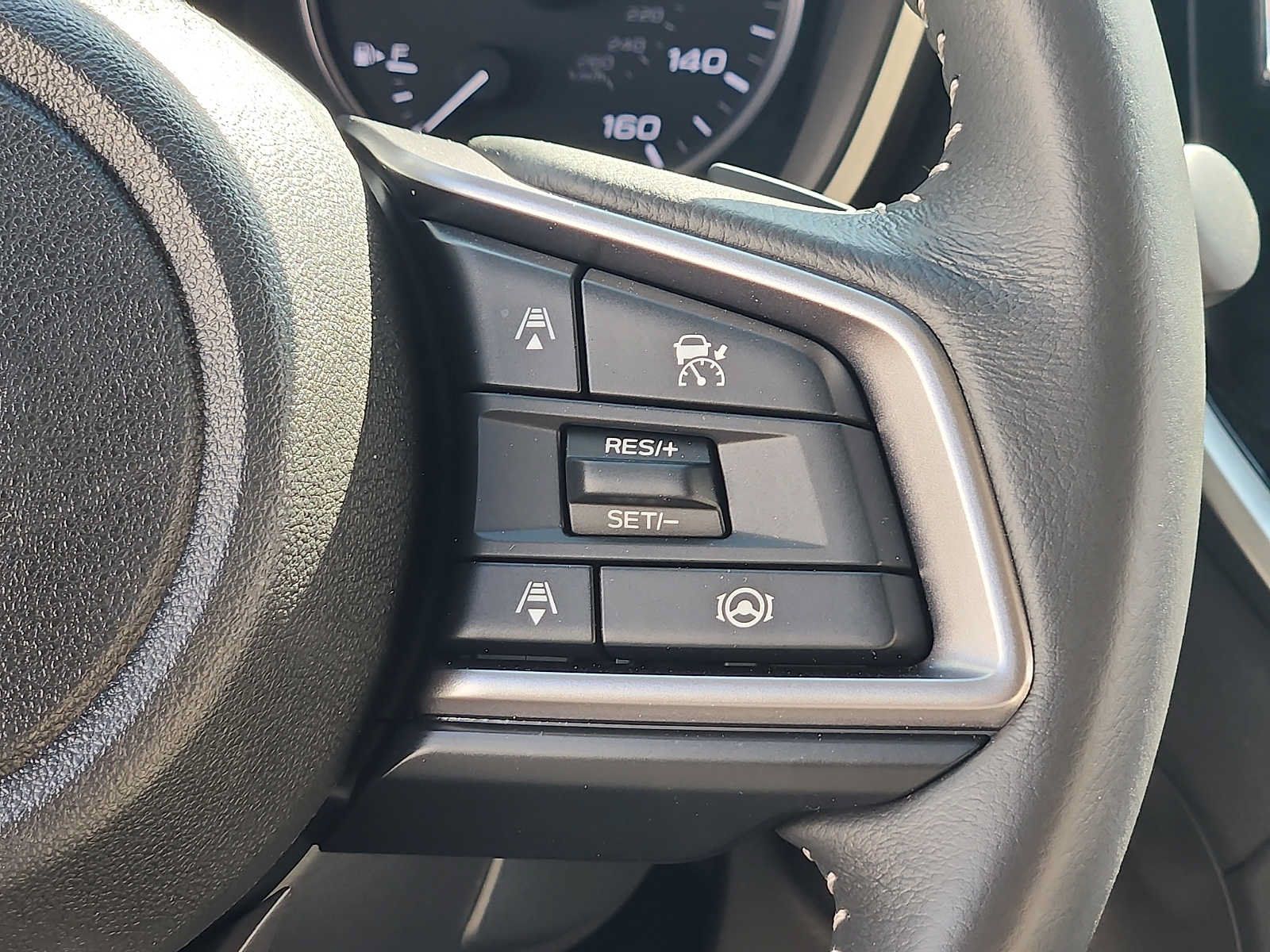 Used 2025 Subaru Ascent Premium AWD/4WD image 21