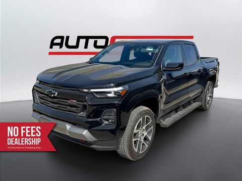 Used 2024 Chevrolet Colorado Z71 w/ Advanced Trailering Package AWD/4WD image 3