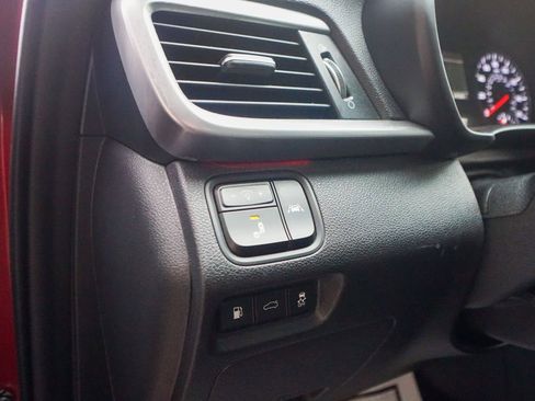 Used 2020 Kia Optima SX image 17