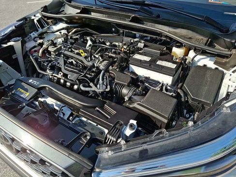 Certified 2025 Toyota Corolla Cross XLE FWD image 27