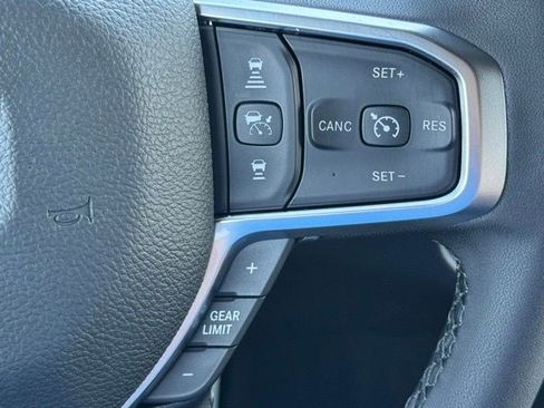 New 2026 RAM 2500 Big Horn AWD/4WD image 16