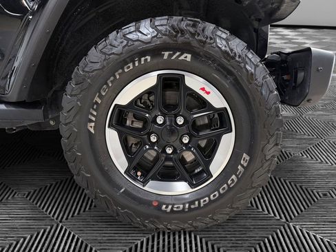 Used 2021 Jeep Wrangler Unlimited Rubicon w/ Uconnect 4C Nav & Sound Group image 11