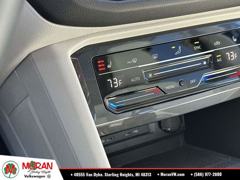 Certified 2023 Volkswagen Tiguan SE w/ Panoramic Sunroof Package AWD/4WD image 30