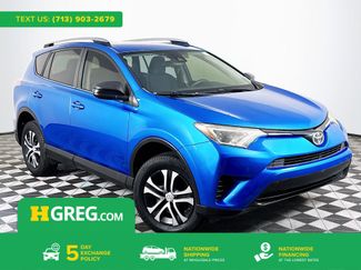 Used 2017 Toyota RAV4 LE video 1