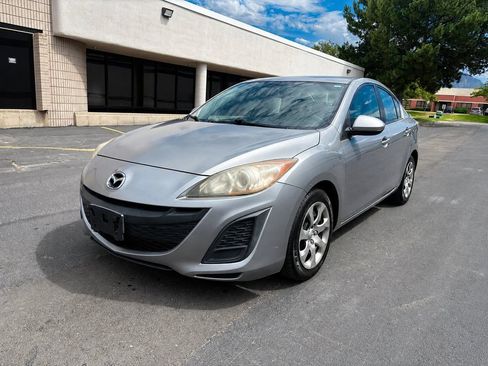 Used 2011 MAZDA MAZDA3 i Sport FWD image 1