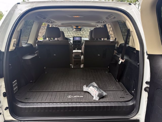 Certified 2023 Lexus GX 460 Premium w/ Accessory Package AWD/4WD image 39