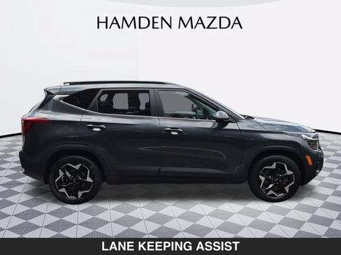 Used 2024 Kia Seltos EX AWD/4WD image 2