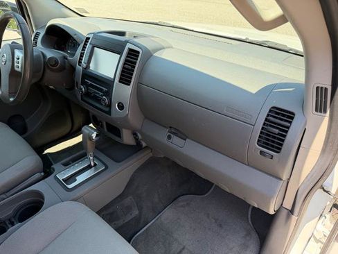 Used 2019 Nissan Frontier S RWD image 13