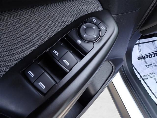 Used 2025 Chevrolet TrailBlazer LT FWD image 12