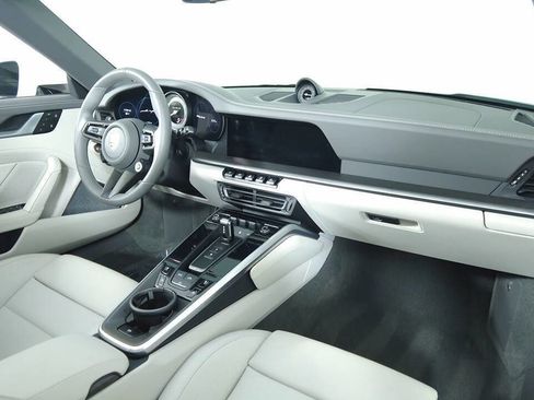 Used 2023 Porsche 911 Turbo S image 10