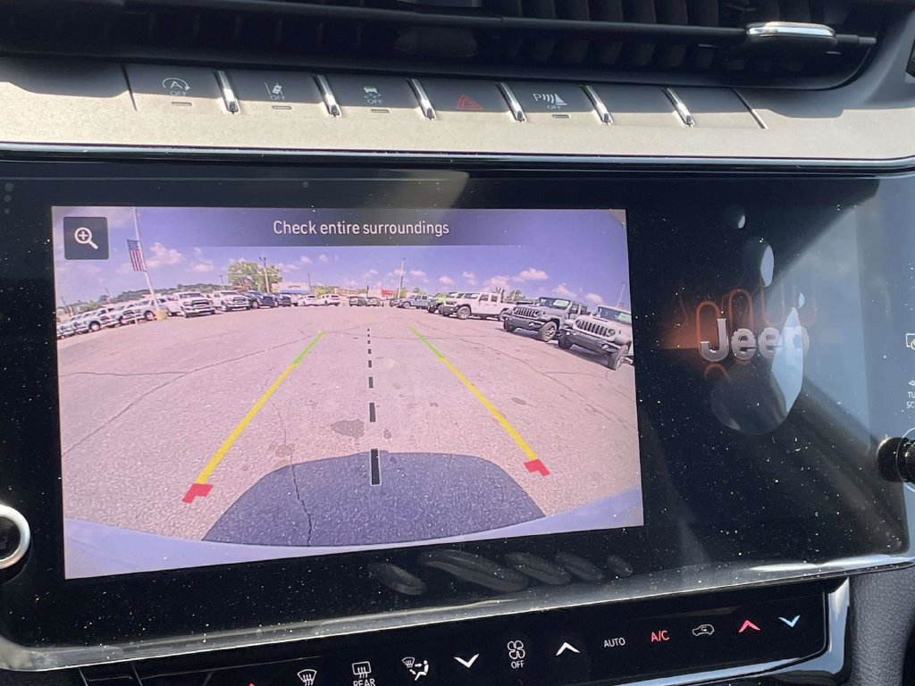 New 2027 Jeep Grand Cherokee 4WD image 34
