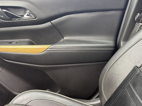 Used 2018 GMC Acadia Denali w/ Technology Package image 24