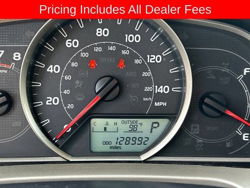 Used 2015 Toyota RAV4 XLE FWD image 10