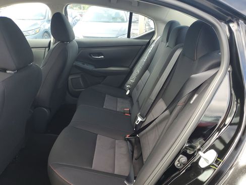 New 2025 Nissan Sentra SR w/ Midnight Edition image 12