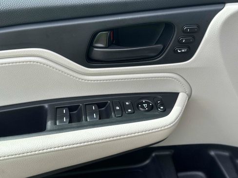 Certified 2025 Honda Odyssey EX-L image 17