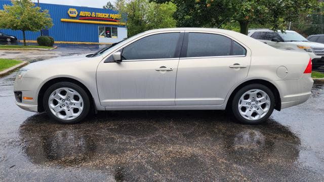 Used 2010 Ford Fusion SE FWD image 4