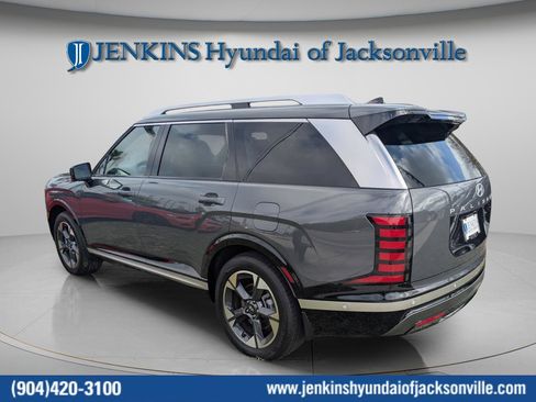 Used 2026 Hyundai Palisade Limited image 10