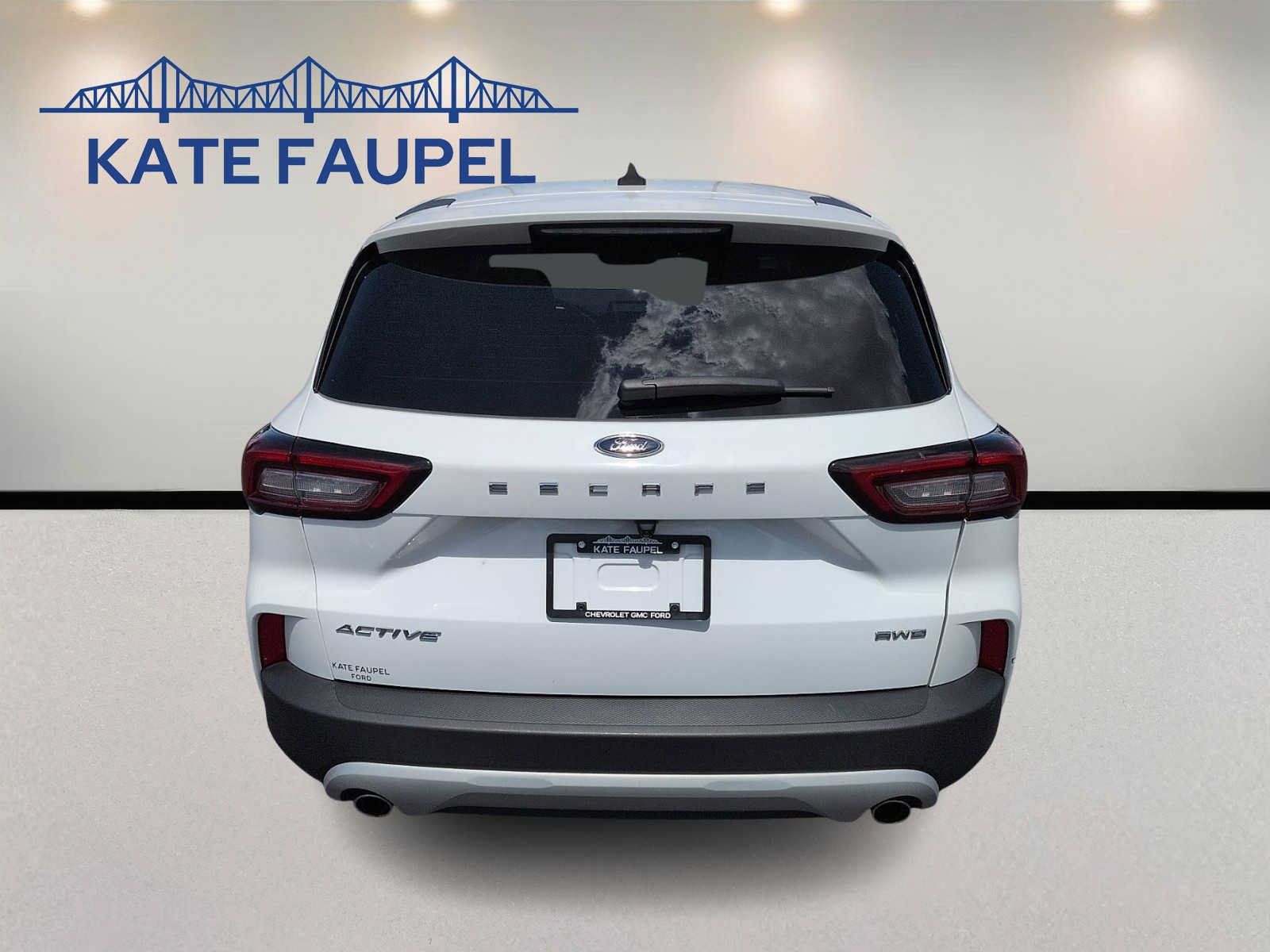 Used 2025 Ford Escape Active AWD/4WD image 6