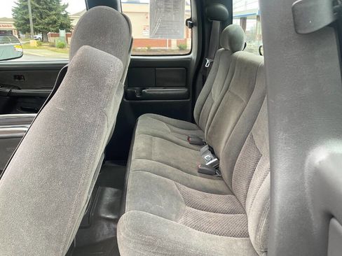 Used 2003 Chevrolet Silverado 2500 LS w/ Skid Plate Package image 11