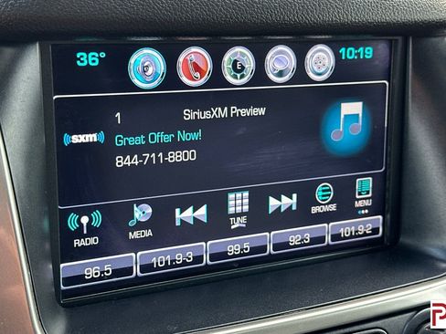 Used 2019 Chevrolet Suburban LT image 25