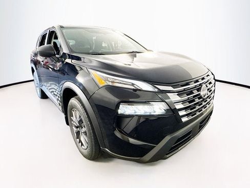 New 2026 Nissan Rogue S image 3