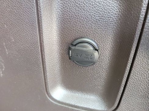 Used 2017 Hyundai Santa Fe Sport w/ 2.4L Tech Package 04 FWD image 14