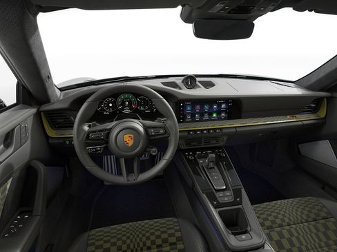 New 2026 Porsche 911 GTS image 4