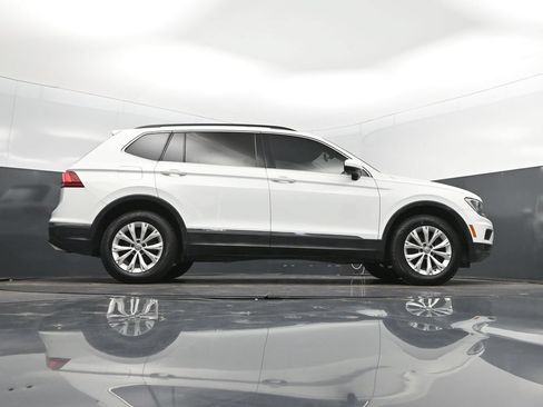 Used 2018 Volkswagen Tiguan SE FWD image 44