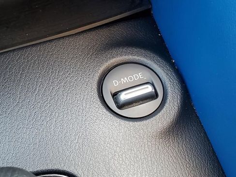 Certified 2024 Nissan Z Performance w/ Floor Mat Package image 22