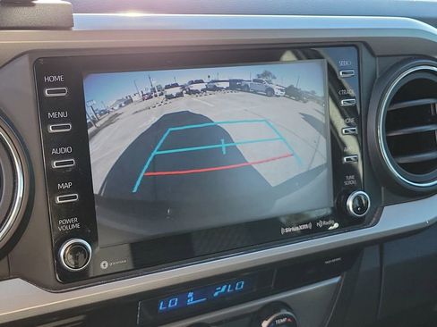 Used 2021 Toyota Tacoma SR5 w/ Trail Edition image 27