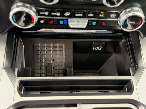 Used 2024 Ford F250 Lariat w/ Chrome Package AWD/4WD image 30